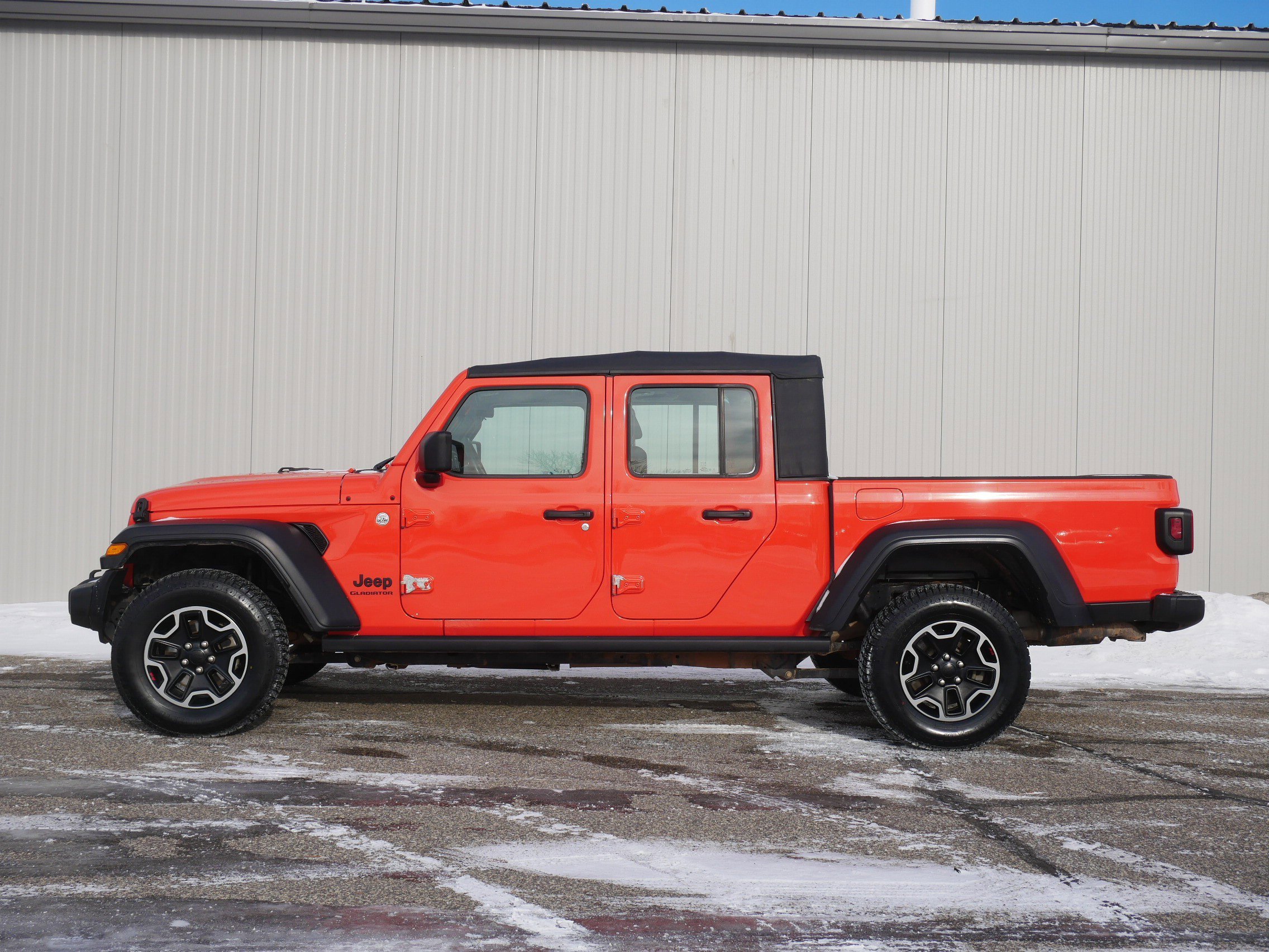 Used 2020 Jeep Gladiator Sport with VIN 1C6JJTAG6LL190170 for sale in Hastings, Minnesota