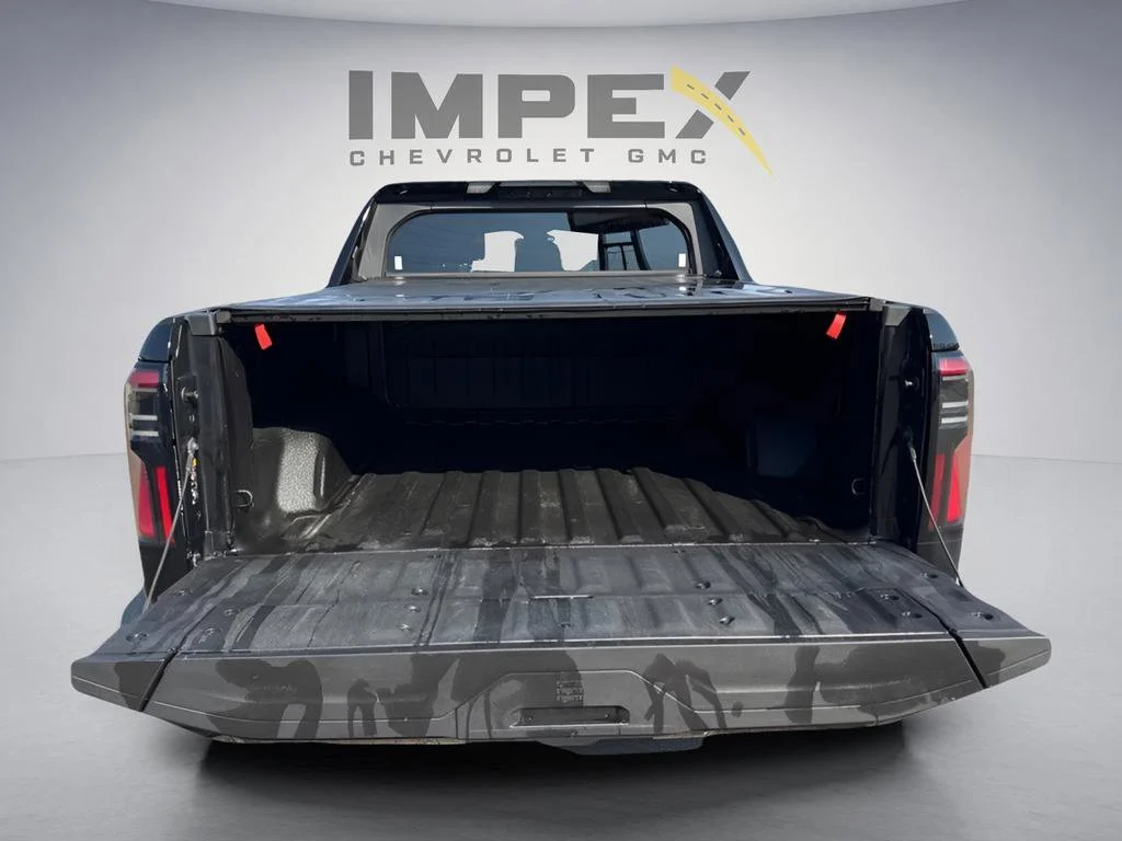 Used 2025 Onyx Black GMC Extended Range Denali image 32