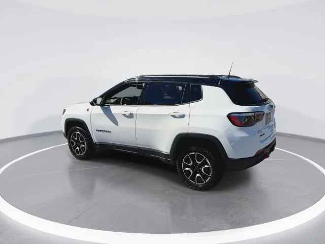 Used 2025 White Jeep Trailhawk image 6