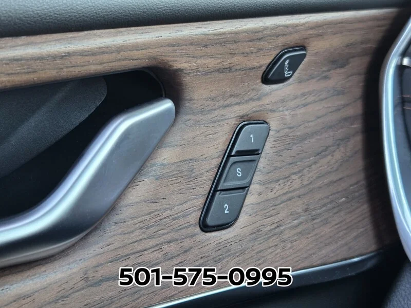 Used 2023 Silver JEEP SUMMIT 4X4 image 40