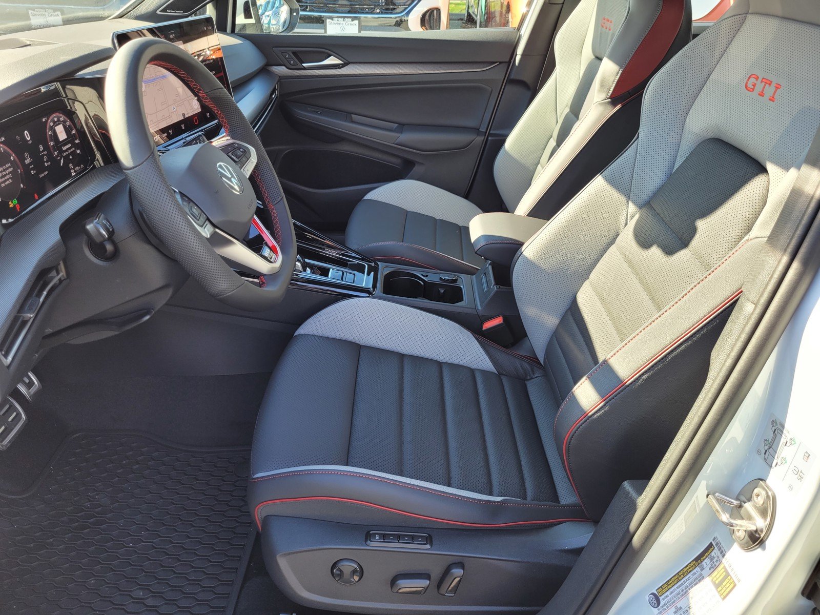 2026 Volkswagen Golf GTI SE - Photo 8