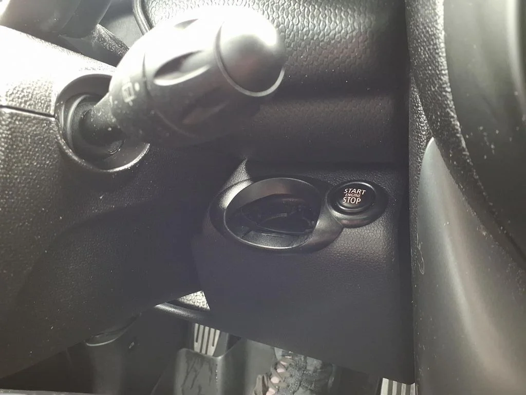 Used 2016 White MINI Base image 8