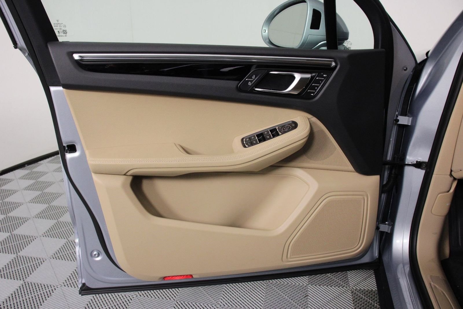 2026 Porsche Macan Base - Photo 21