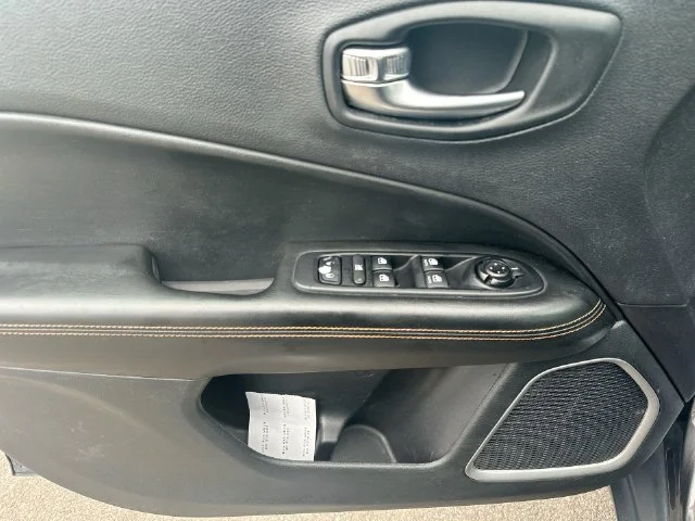 Used 2018 Gray Jeep Limited image 16