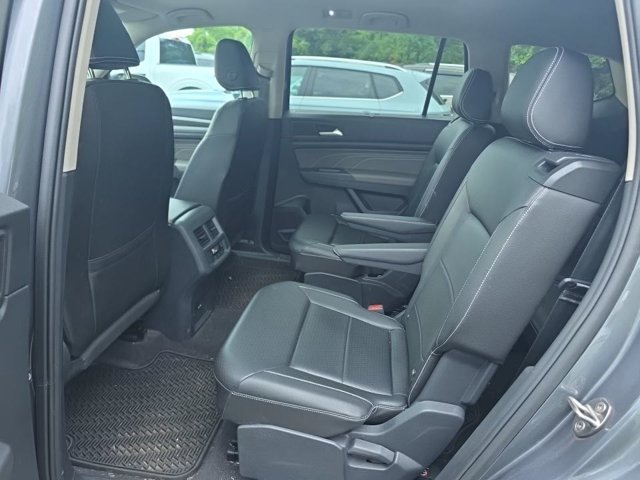 Certified Used 2023 Platinum Gray Metallic Volkswagen 3.6L V6 SE w/Technology image 4