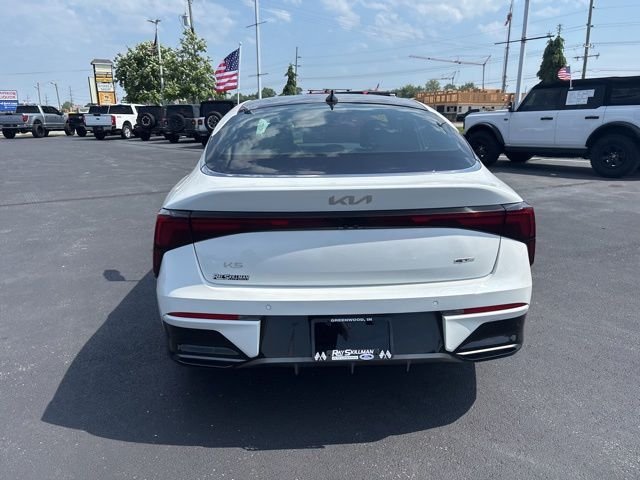 Certified Used 2025 Snow White Pearl Kia GT-Line image 9