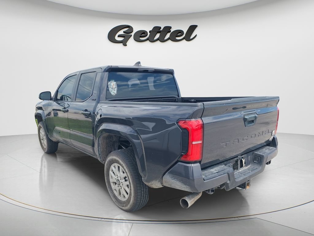 Certified Used 2025  Toyota SR5 image 5