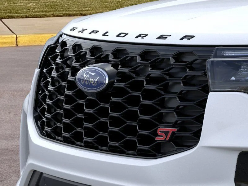 New 2026 Star White Metallic Tri-Coat Ford ST image 18