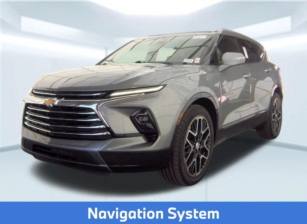 Used 2023 Gray Chevrolet Premier image 2