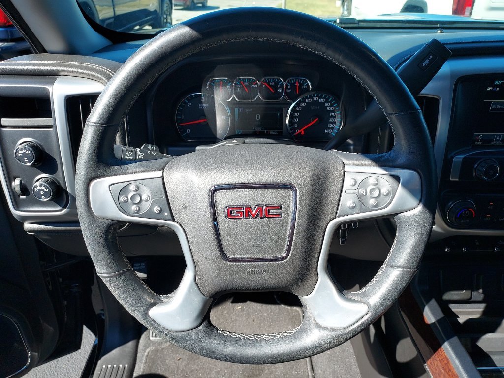 Used 2018 Black GMC SLT image 17