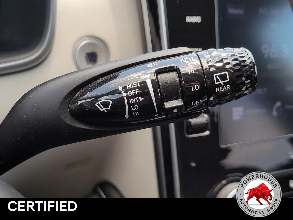Used 2023 Gray Hyundai SEL image 31