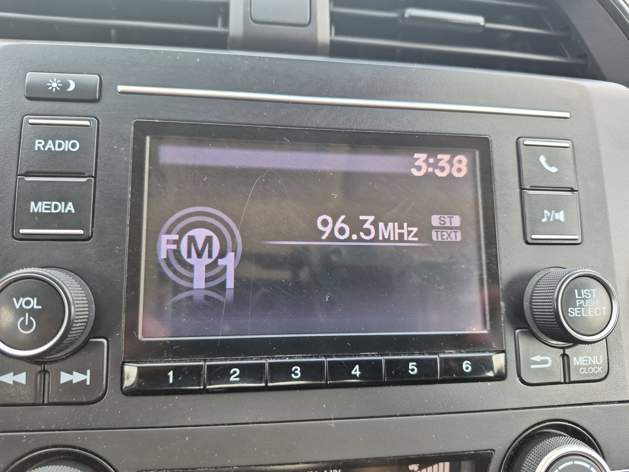 Used 2019 Crystal Black Pearl Honda LX Sedan image 17