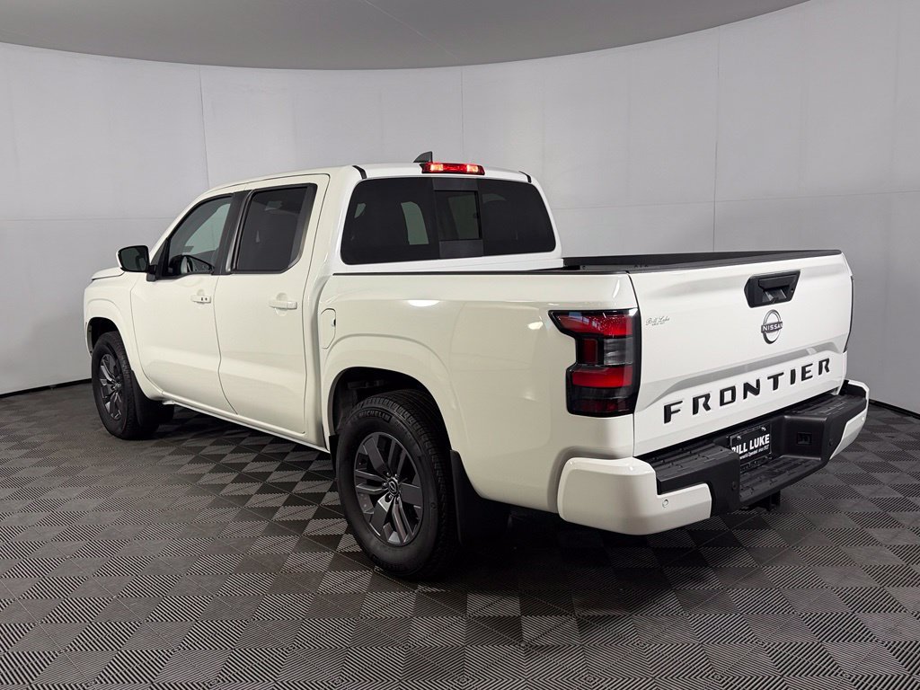 Used 2025 White Nissan SV image 9