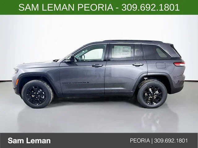 New 2026 Gray Jeep Altitude image 4