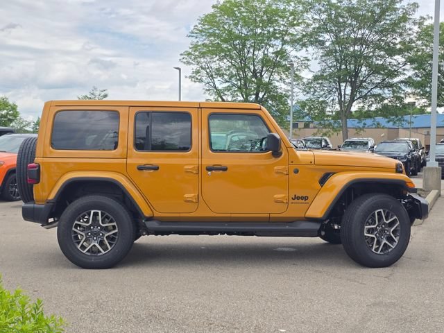New 2026 Goldilocks Exterior Paint Jeep Sahara image 30
