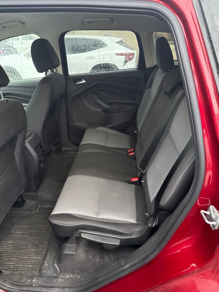 Used 2017 Ruby Red Metallic Ford SE image 13