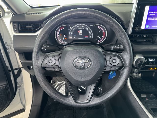 Used 2023 Ice Toyota LE image 20