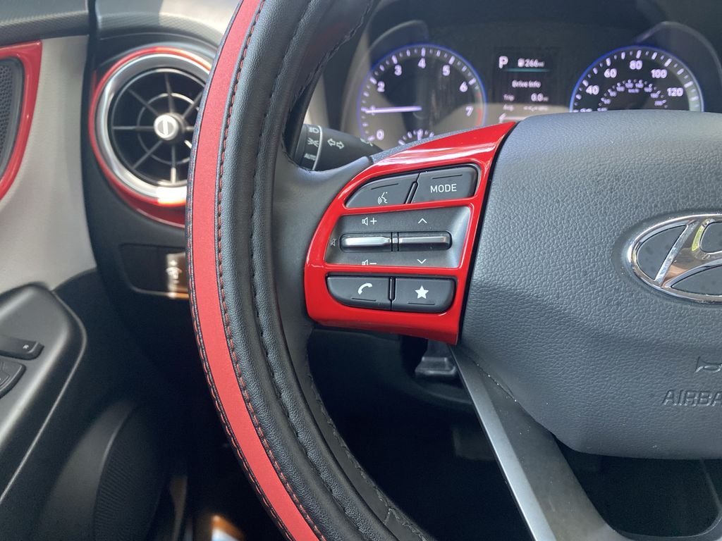 Used 2022 Ultra Black Pearl Hyundai SEL image 19