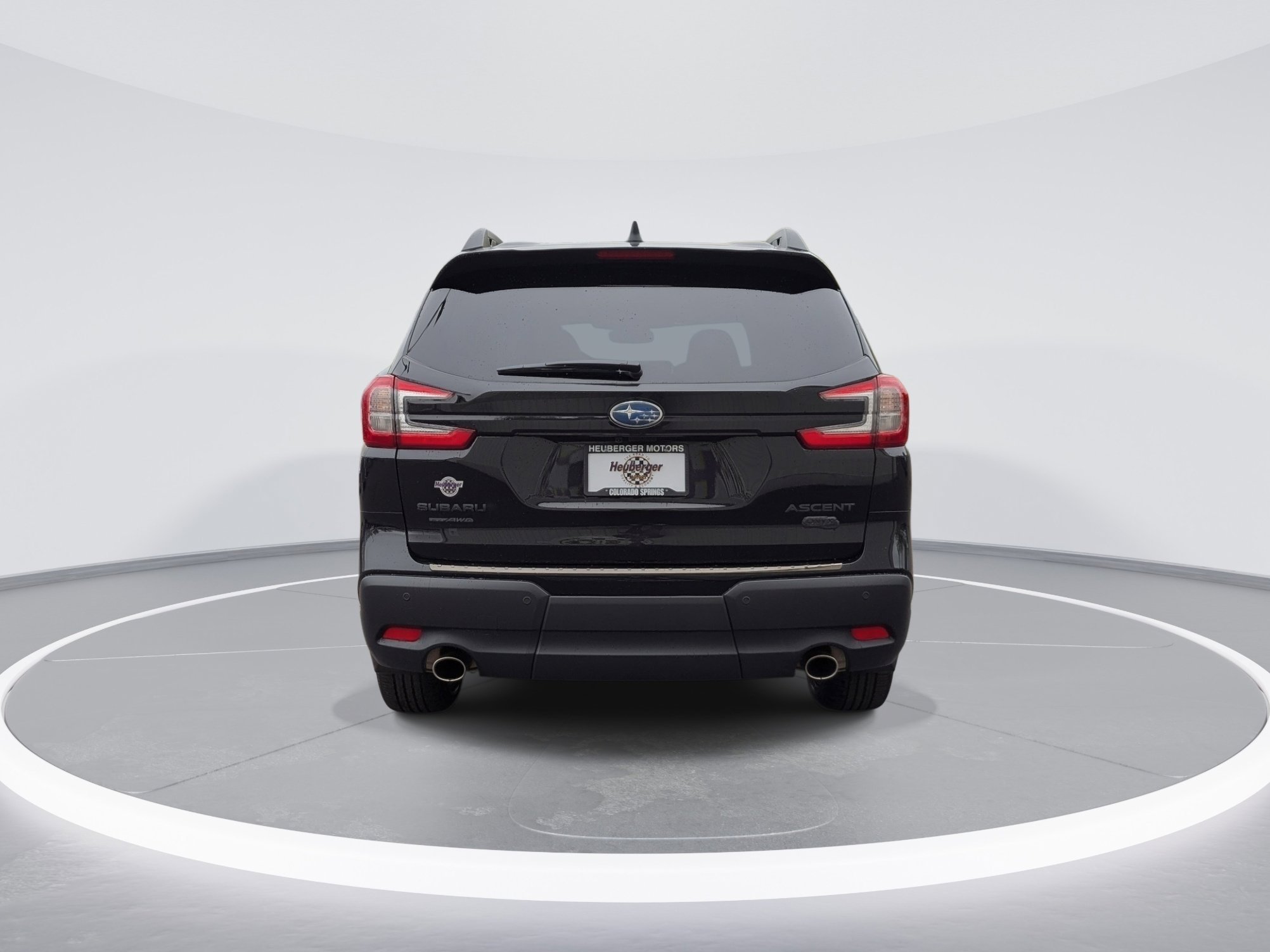 Used 2025 Crystal Black Silica Subaru Onyx Edition Touring image 6
