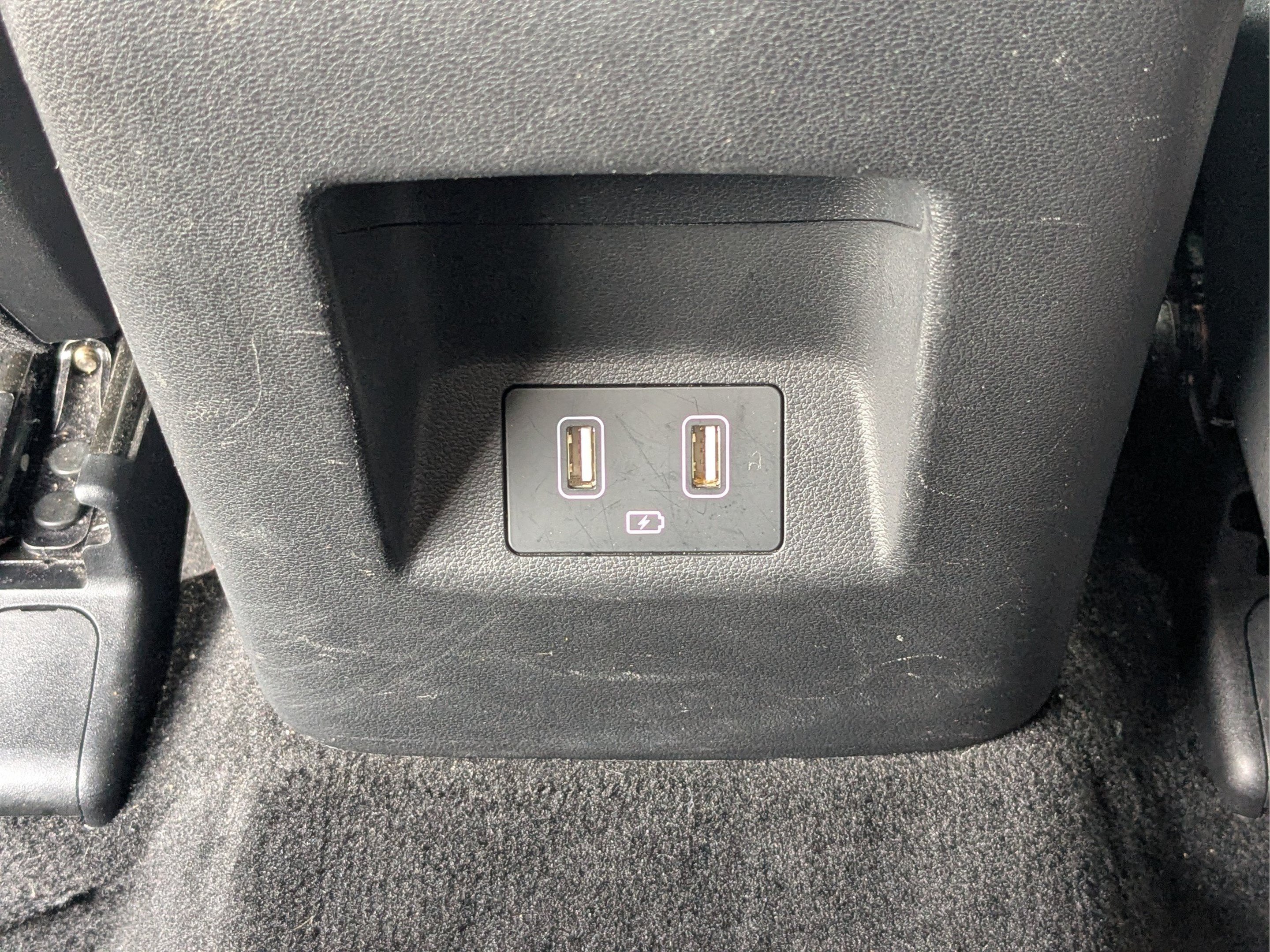Used 2022 Phantom Black Hyundai SEL image 12