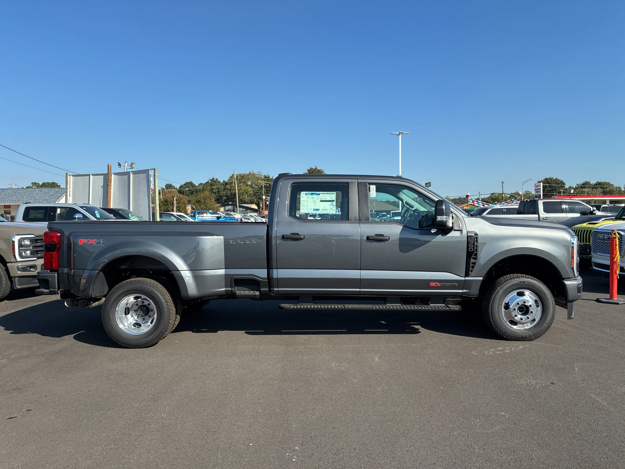 New 2027 Carbonized Gray Metallic Ford F-350® XL image 4