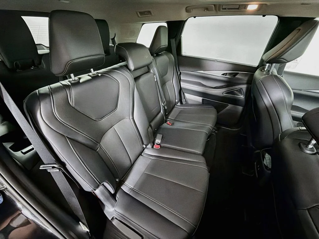 Used 2026 Black INFINITI LUXE image 30