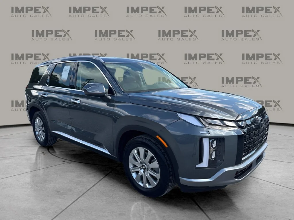 Used 2025 Gray Hyundai SEL image 8