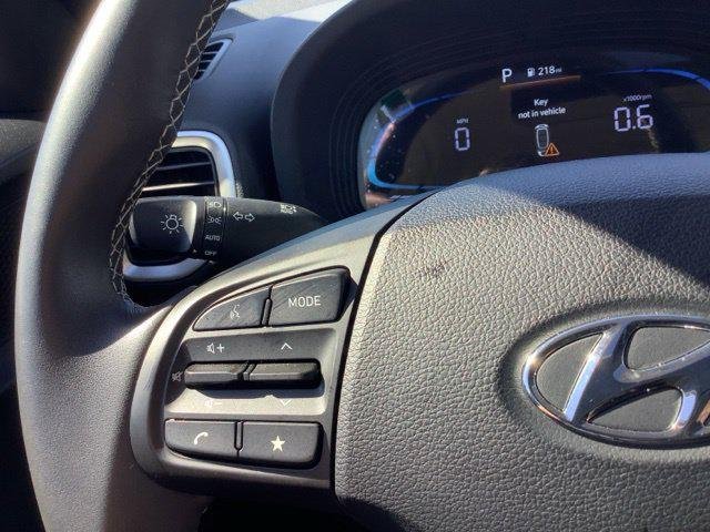 New 2026 Shimmering Silver Hyundai SEL image 29