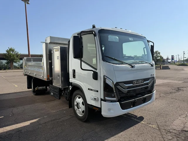 2025 Isuzu NRR w/ Voth Aluminum Dump