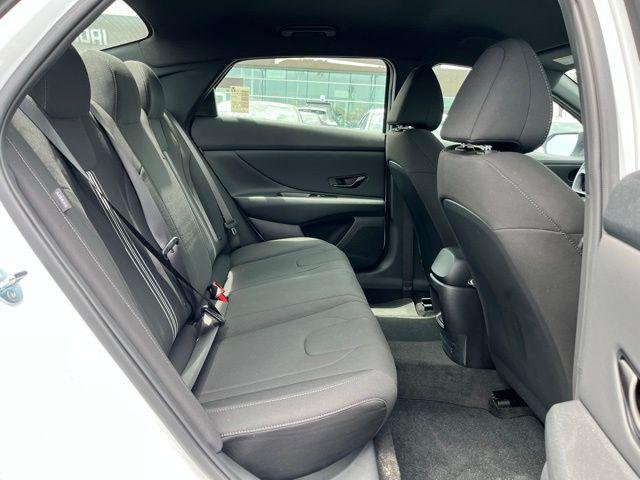 New 2026 White Hyundai SEL Sport image 20
