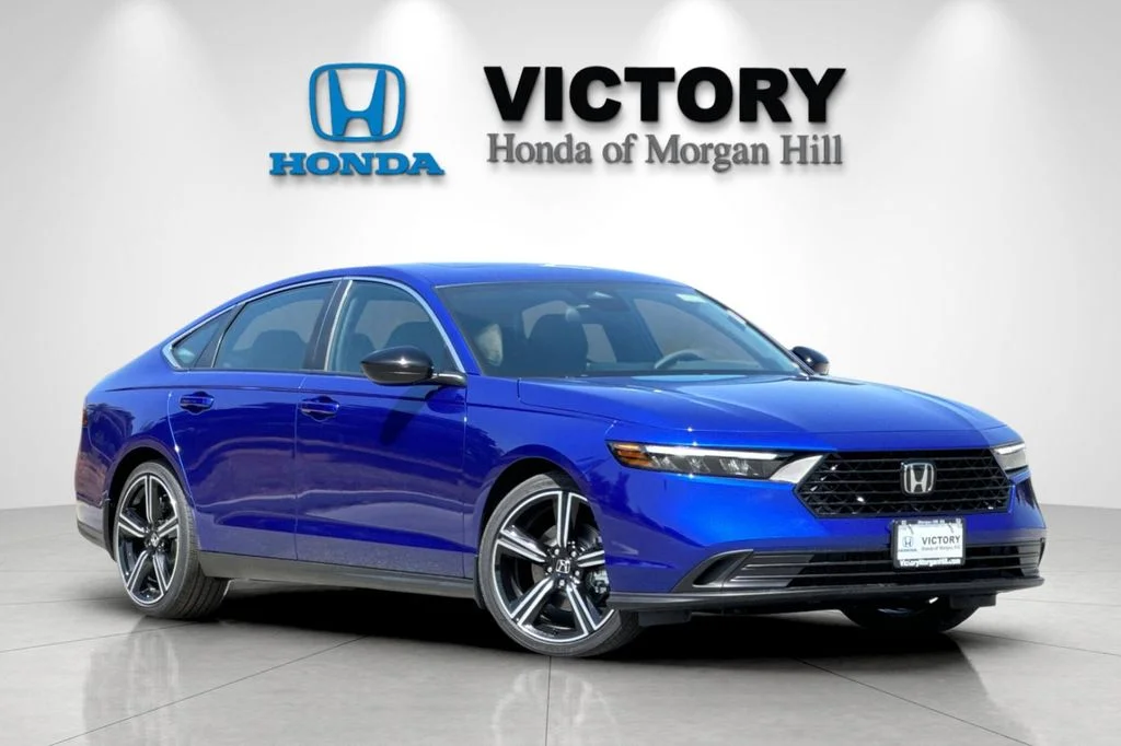 New 2025 Still Night Pearl Honda Sport image 2