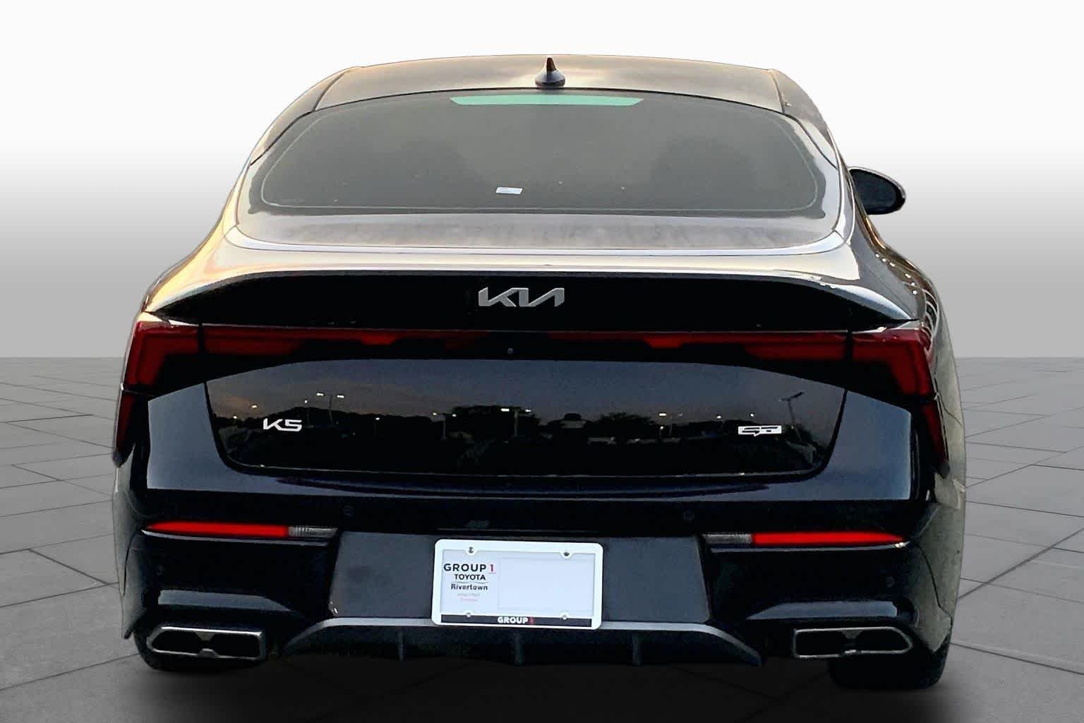 Used 2026 Aurora Black Pearl Kia GT image 5