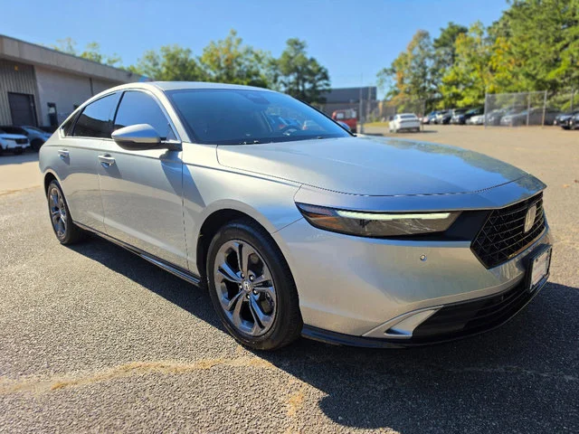 Certified Used 2024 Solar Silver Metallic Honda HYBRID EX-L image 9