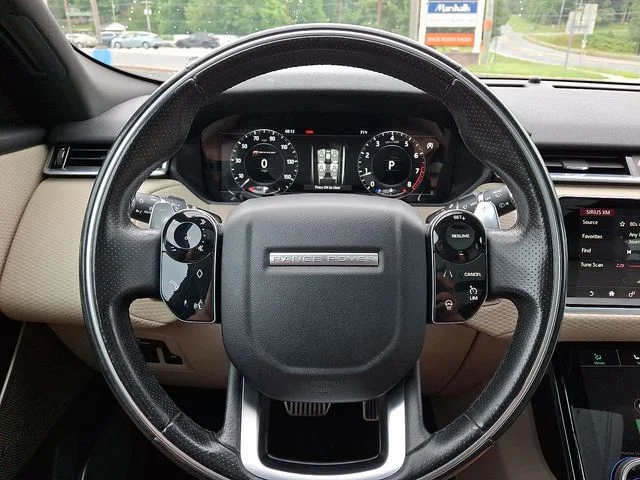 Used 2018  Land Rover SE R-Dynamic image 20