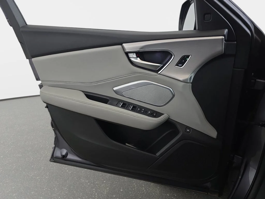 Used 2021  Acura Technology Package image 28