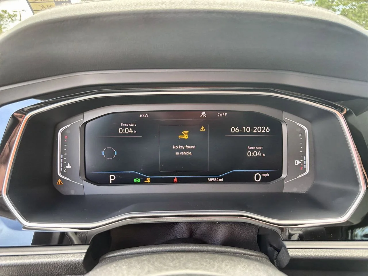 Used 2019 White Volkswagen 1.4T SEL Premium image 12
