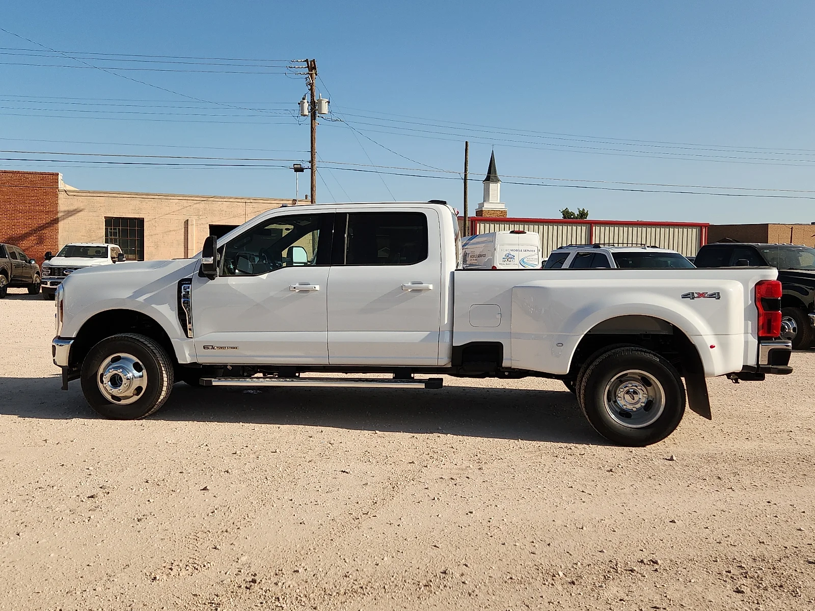 New 2026 Oxford White Ford Lariat image 4
