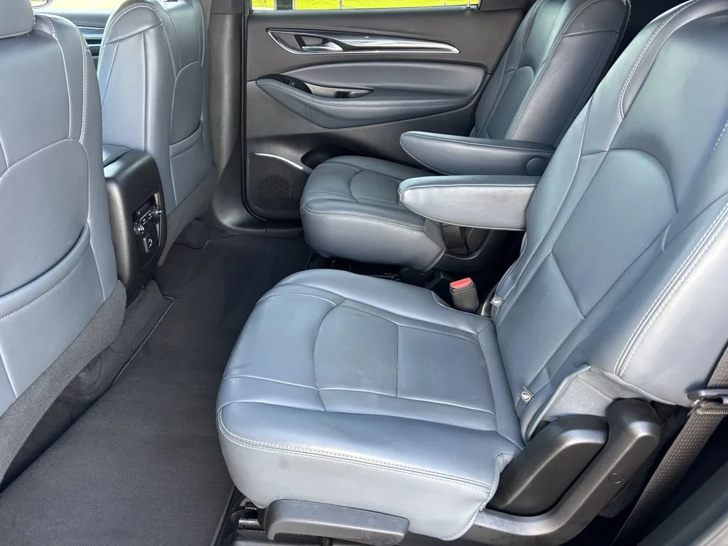 Used 2023 Includes Spectra Gray lower exterior accent color.) Buick Essence image 17