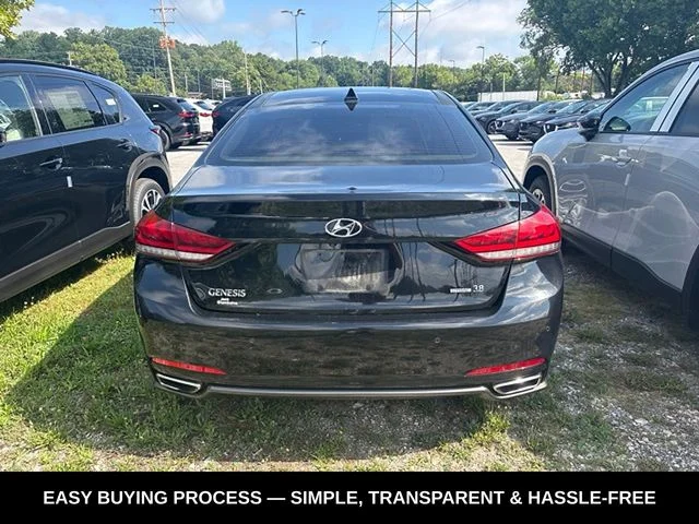 Used 2016 Black Hyundai 3.8 image 5