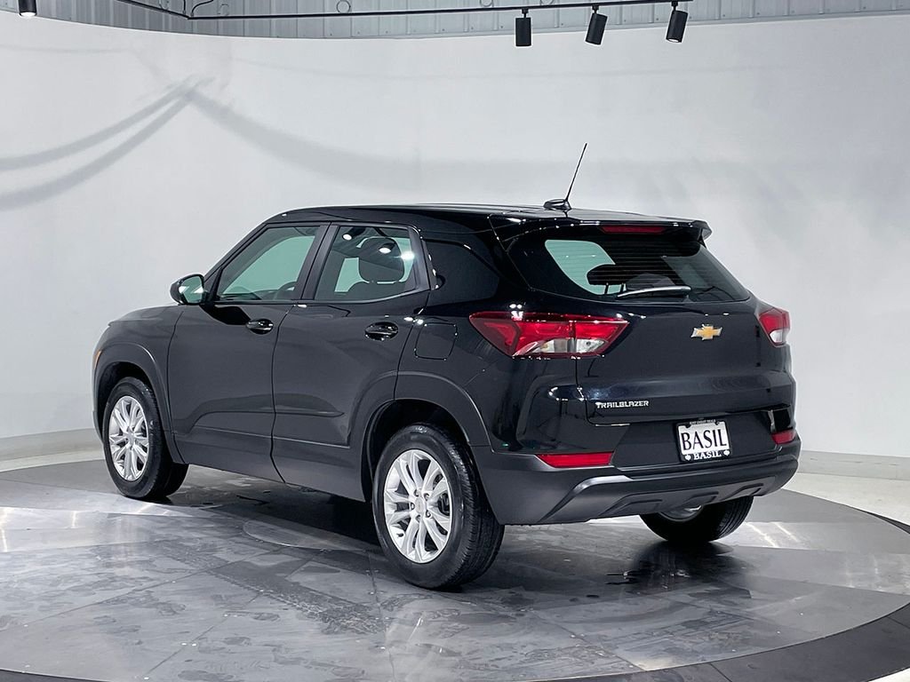 Used 2023 Black Chevrolet LS image 13