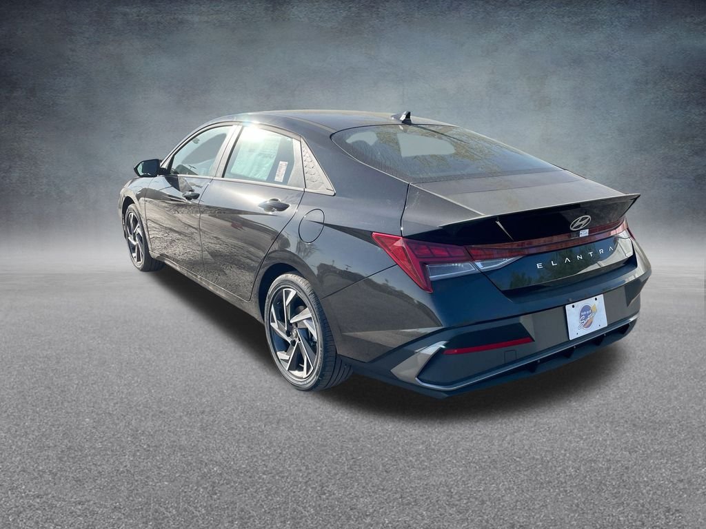 2025 Hyundai Elantra Blue - Photo 29