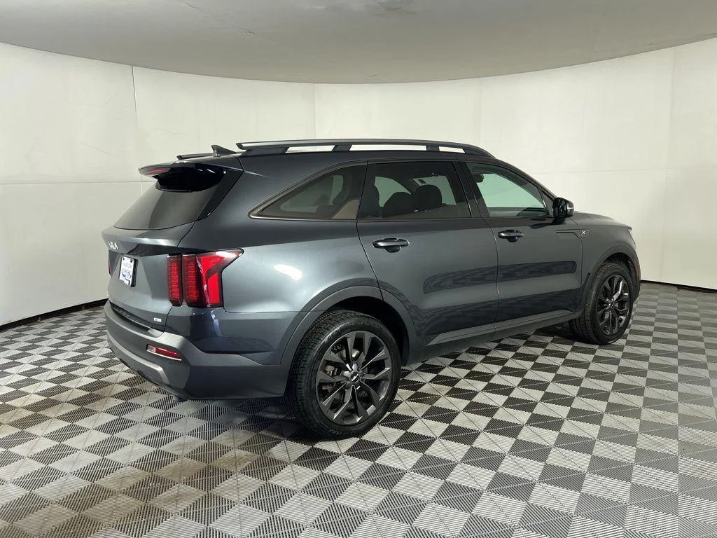 Used 2023 Grey Kia X-Line EX image 14