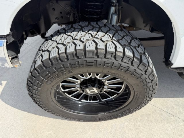 Used 2021 White Ford XLT image 9