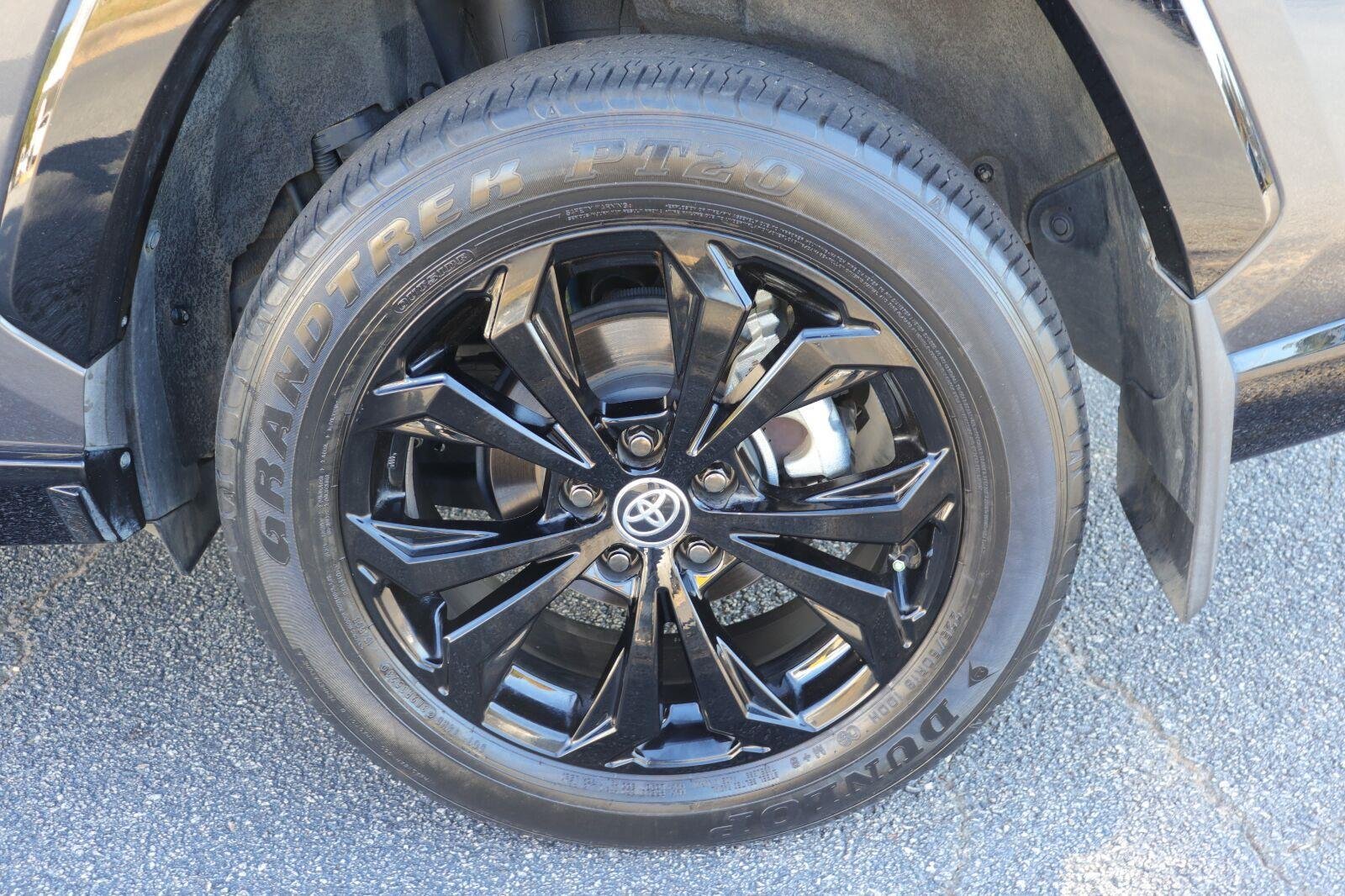 Used 2023 Silver Sky Metallic/Midnight Black Metallic Toyota XSE image 38