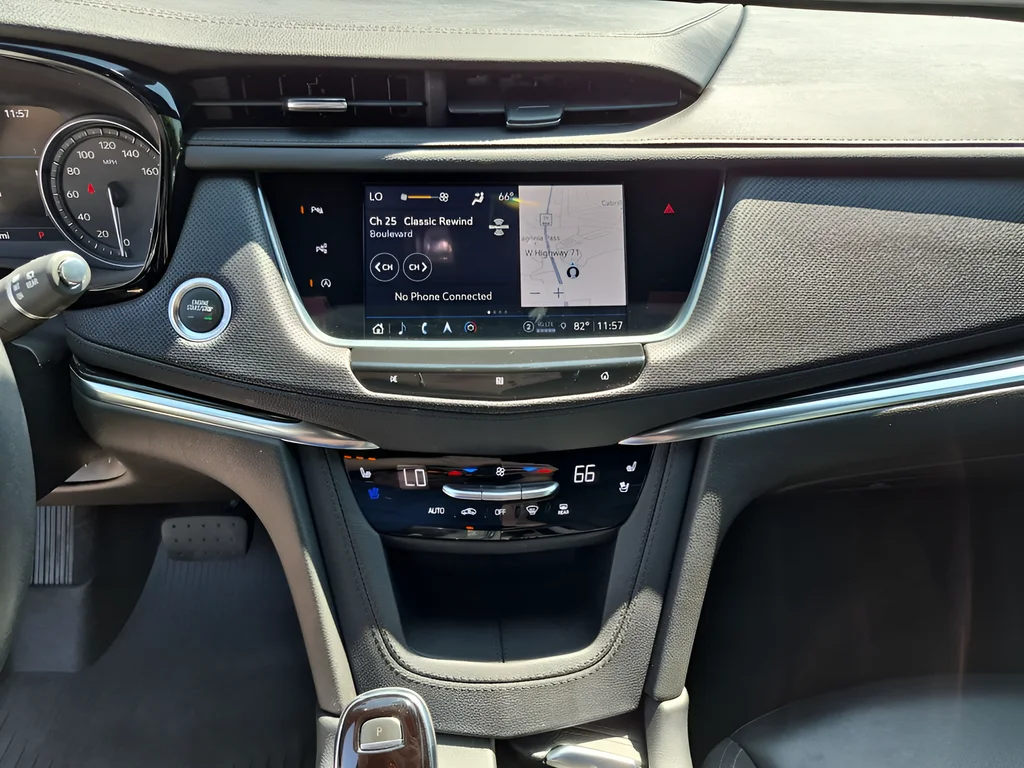 Used 2021 Black Cadillac Premium Luxury image 31