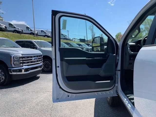 New 2026 White Ford F-350® XL image 20
