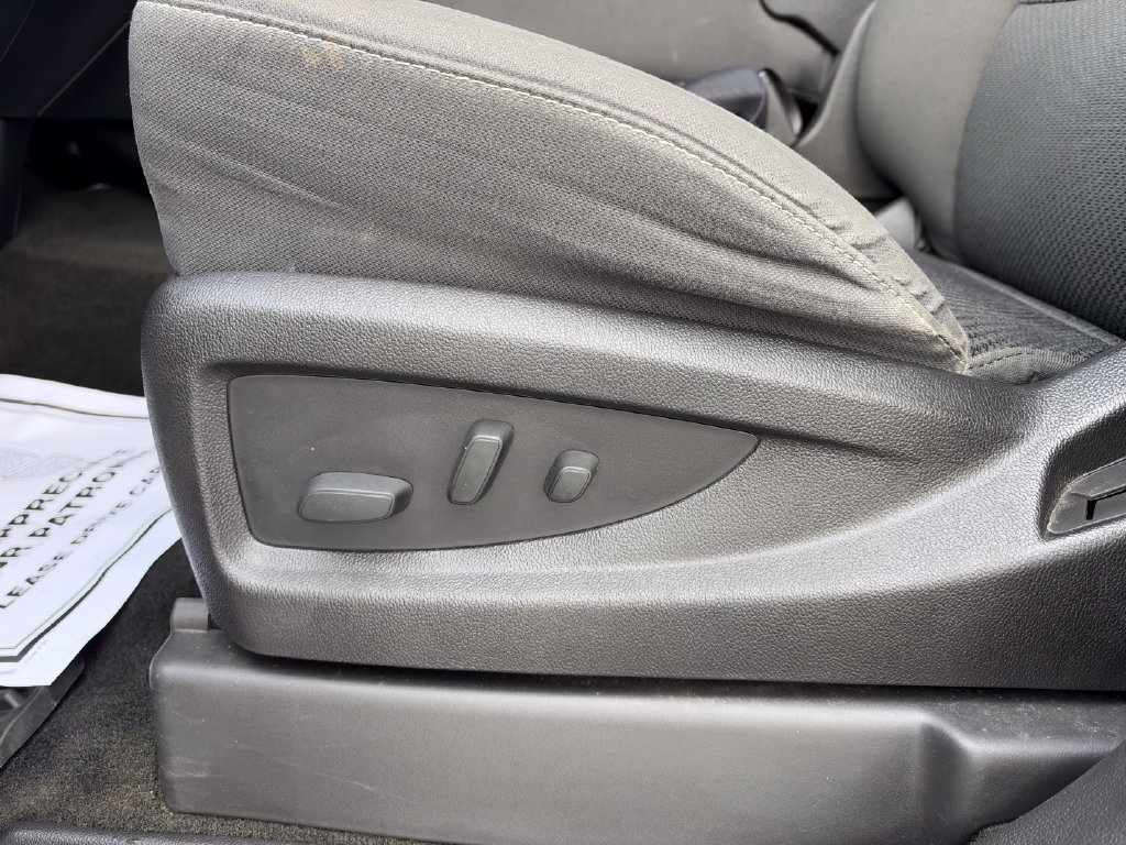 Used 2017 Silver Chevrolet LT image 9