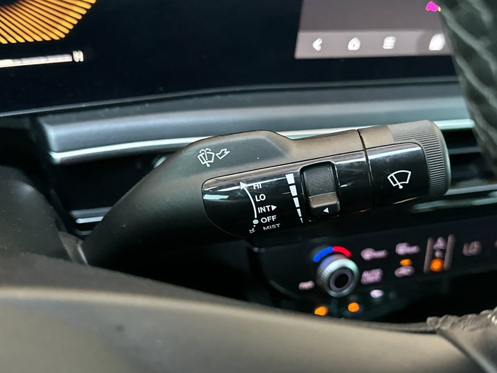 2025 Kia K5 GT-Line - Photo 29