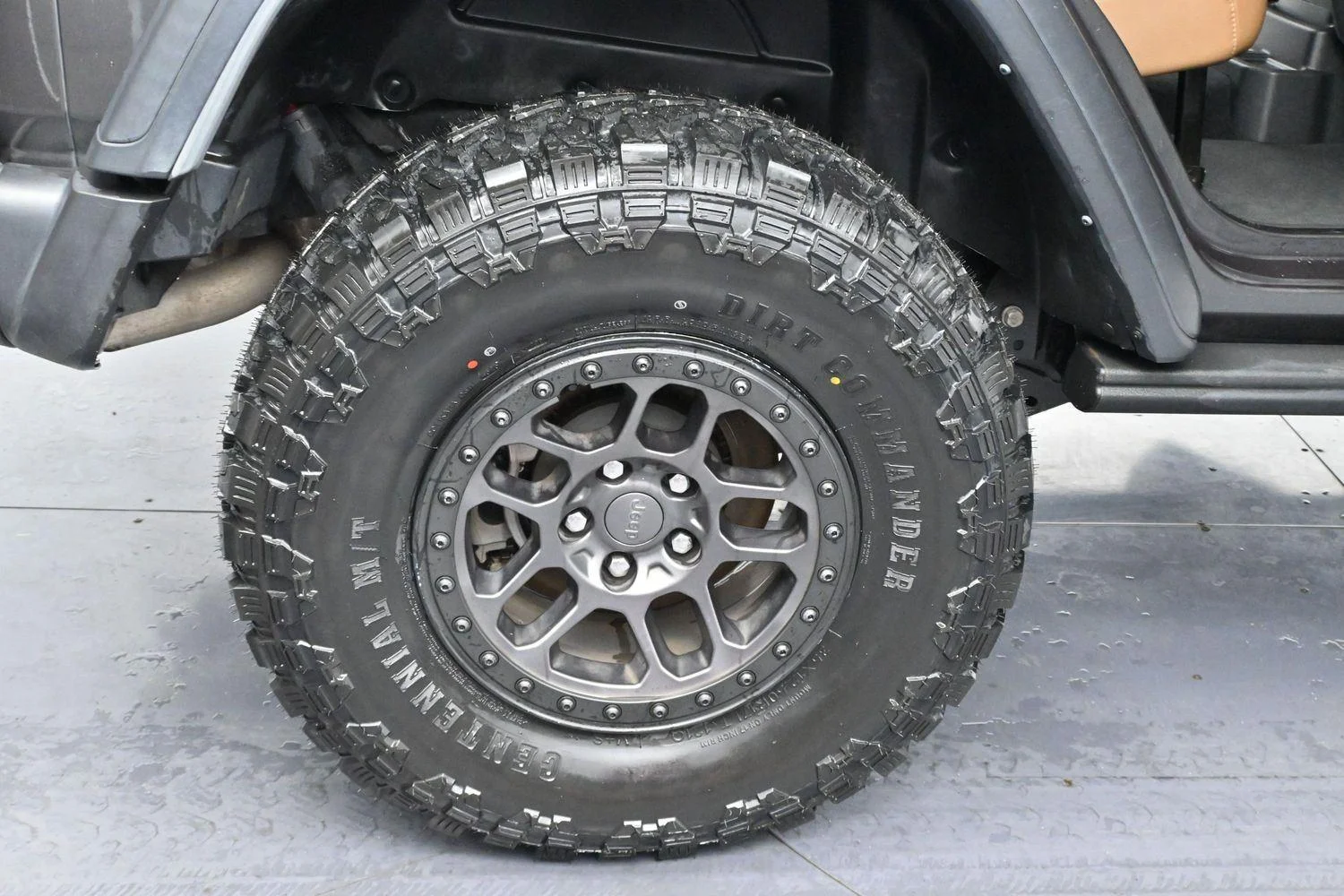 Used 2022 Granite Crystal Metallic Clearcoat Jeep Unlimited Rubicon image 33