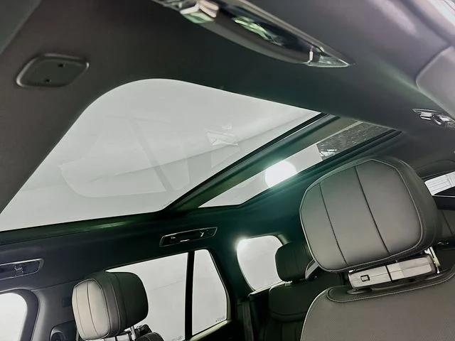 New 2026 Black Land Rover SE image 14